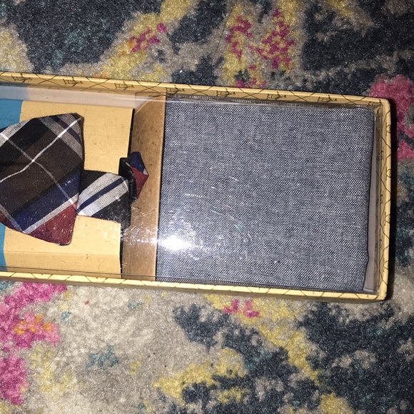 NWT Penguin Bow Tie with Pocket Square - Picture 4 of 8